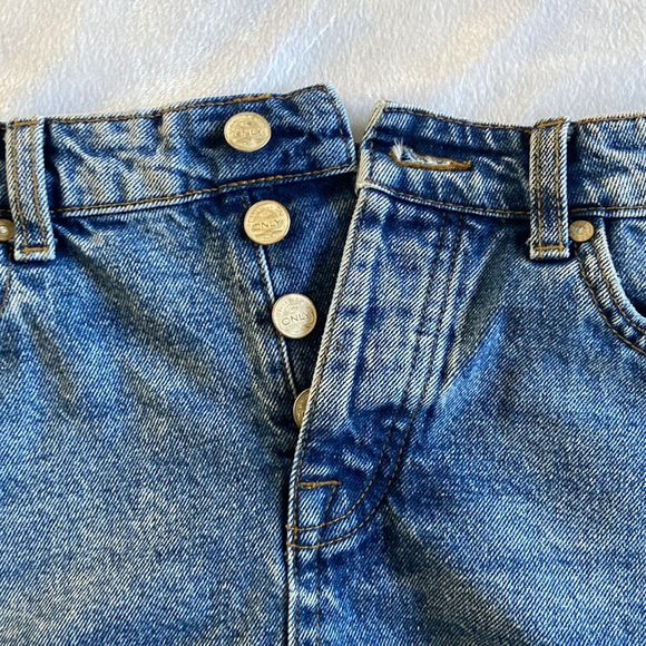 Only distressed denim skirt with slit - Picture 6 of 13